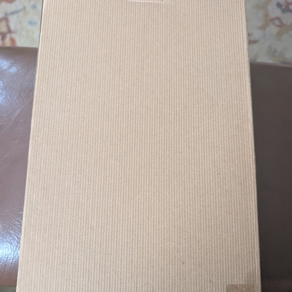 Pottery Barn White McKenna Travel Portfolio, New - Picture 7 of 8